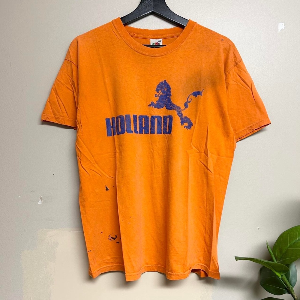 Vintage Fruit of the Loom Holland Lion Orange Distressed T-Shirt Mens Medium